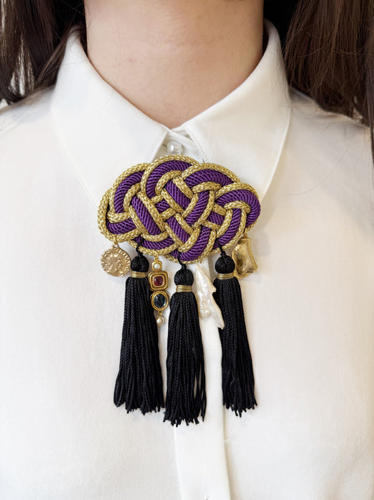 Nosey business knot tassel brooch