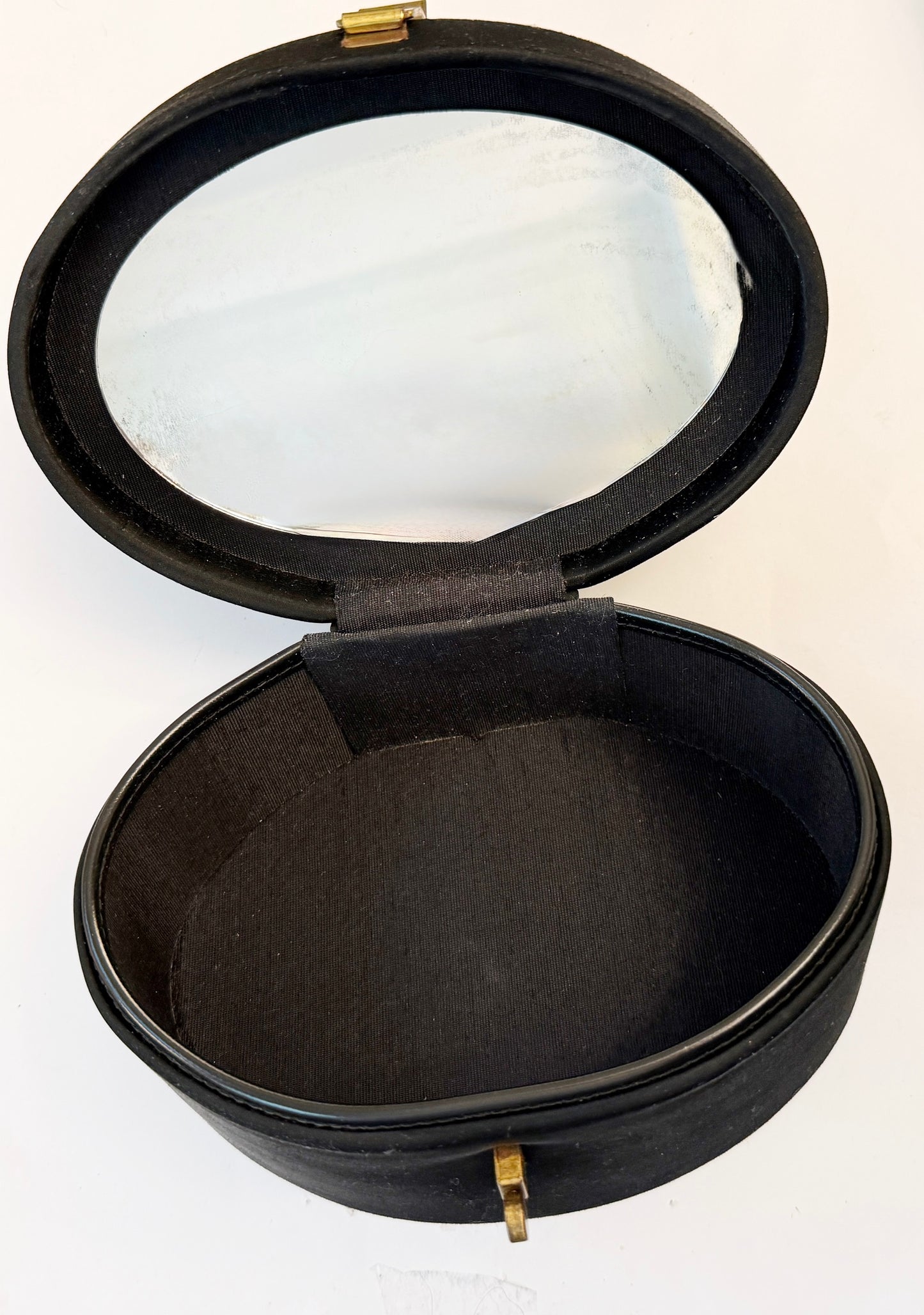 Hidden treasure purse