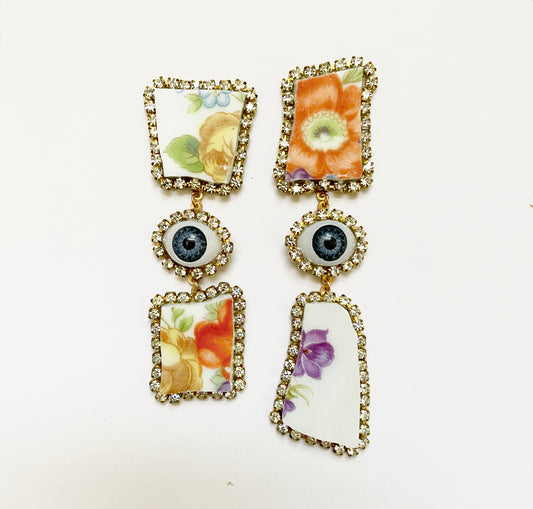 Dreamy pieces floral surreal studs