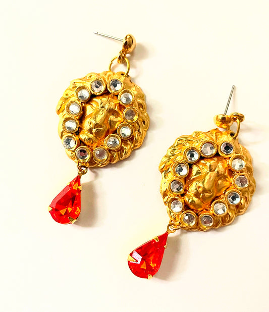 Vintage rhinestone lion earrings