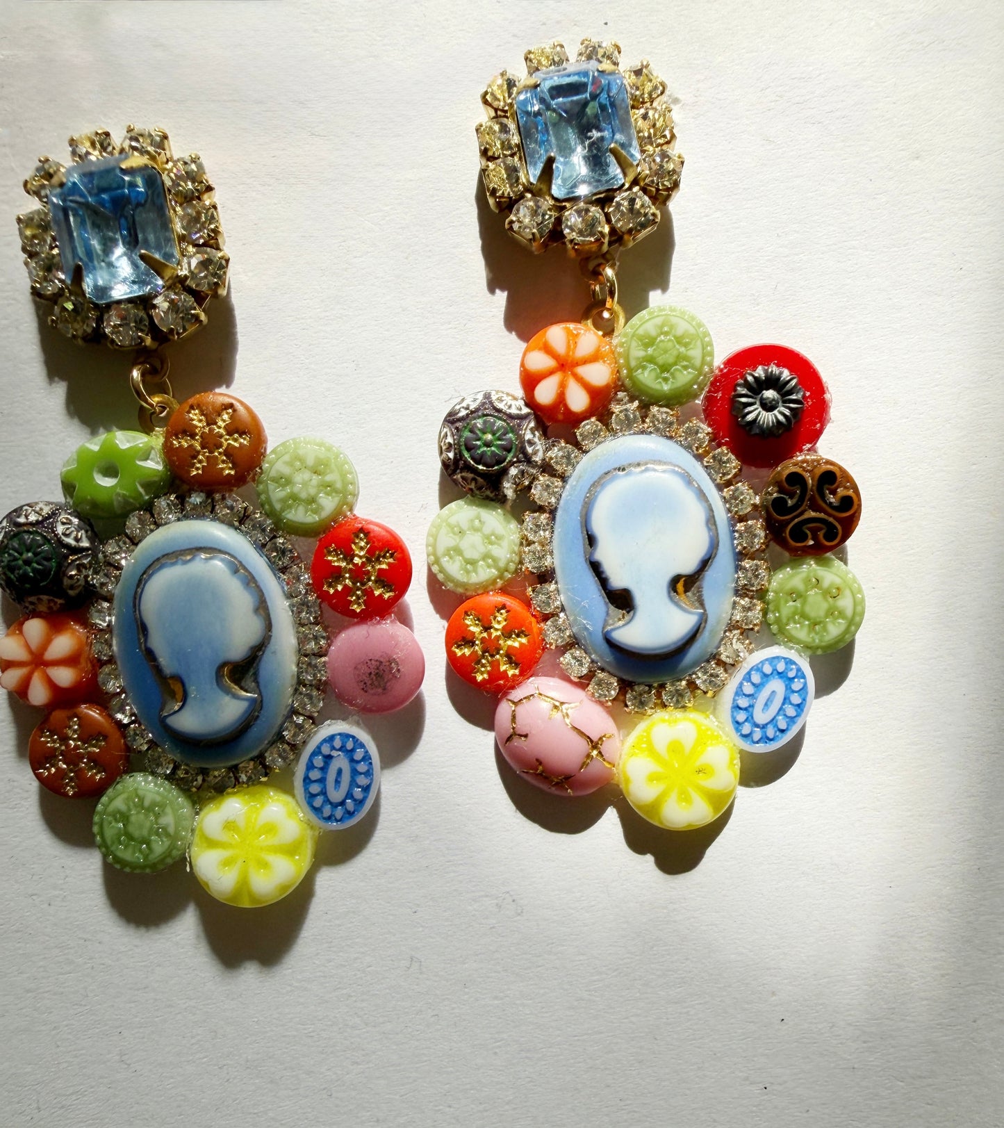 Cameo quilt earrings