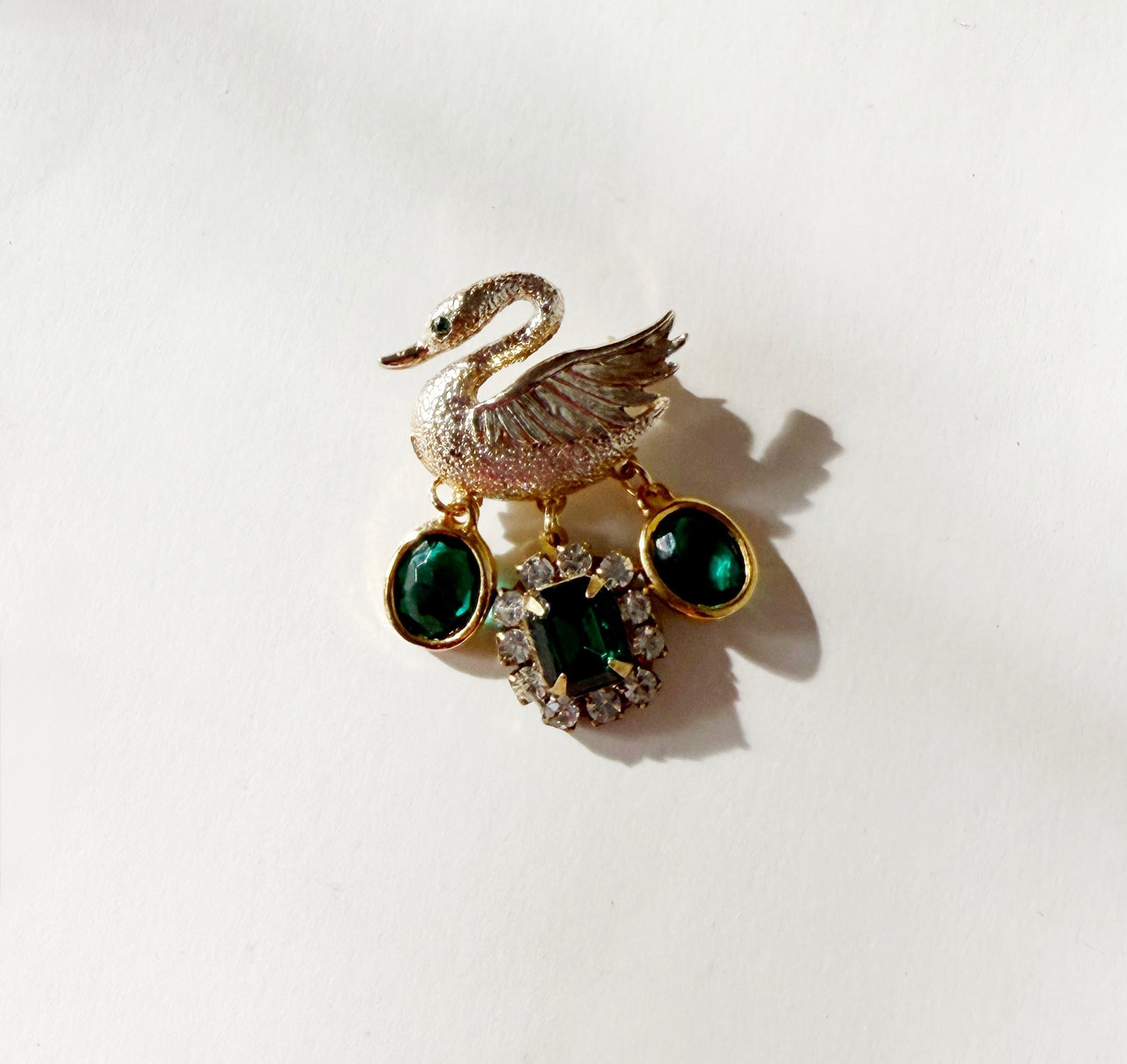 Emerald swan brooch