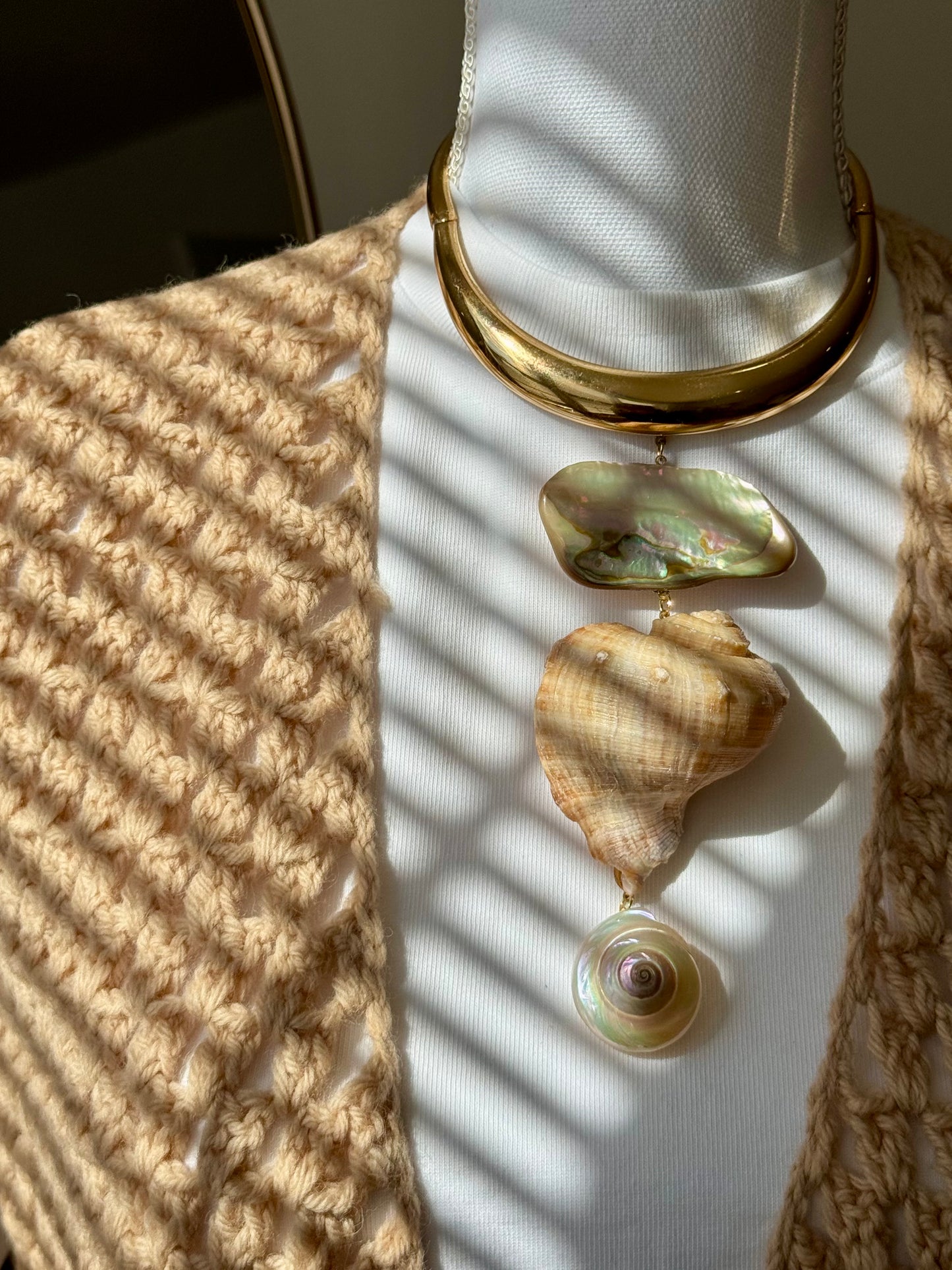 Dreamy abalone shell choker