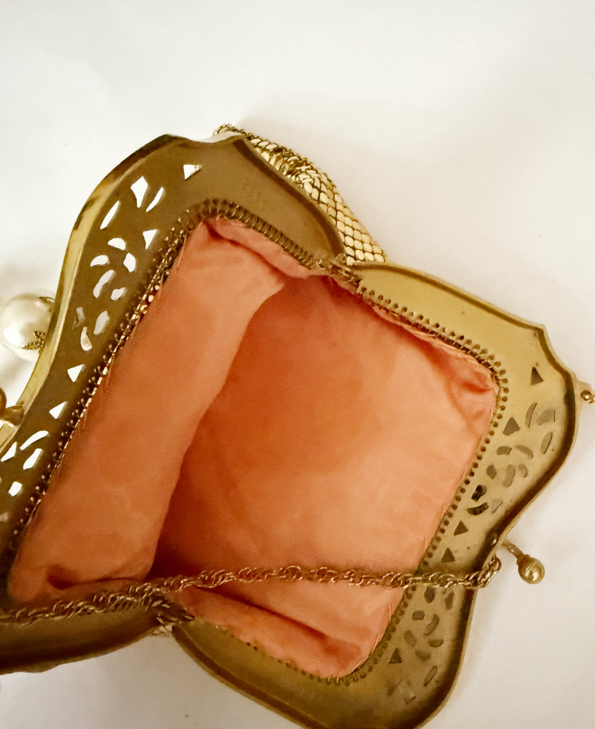 Ode to the master Peggy edition gold mesh purse
