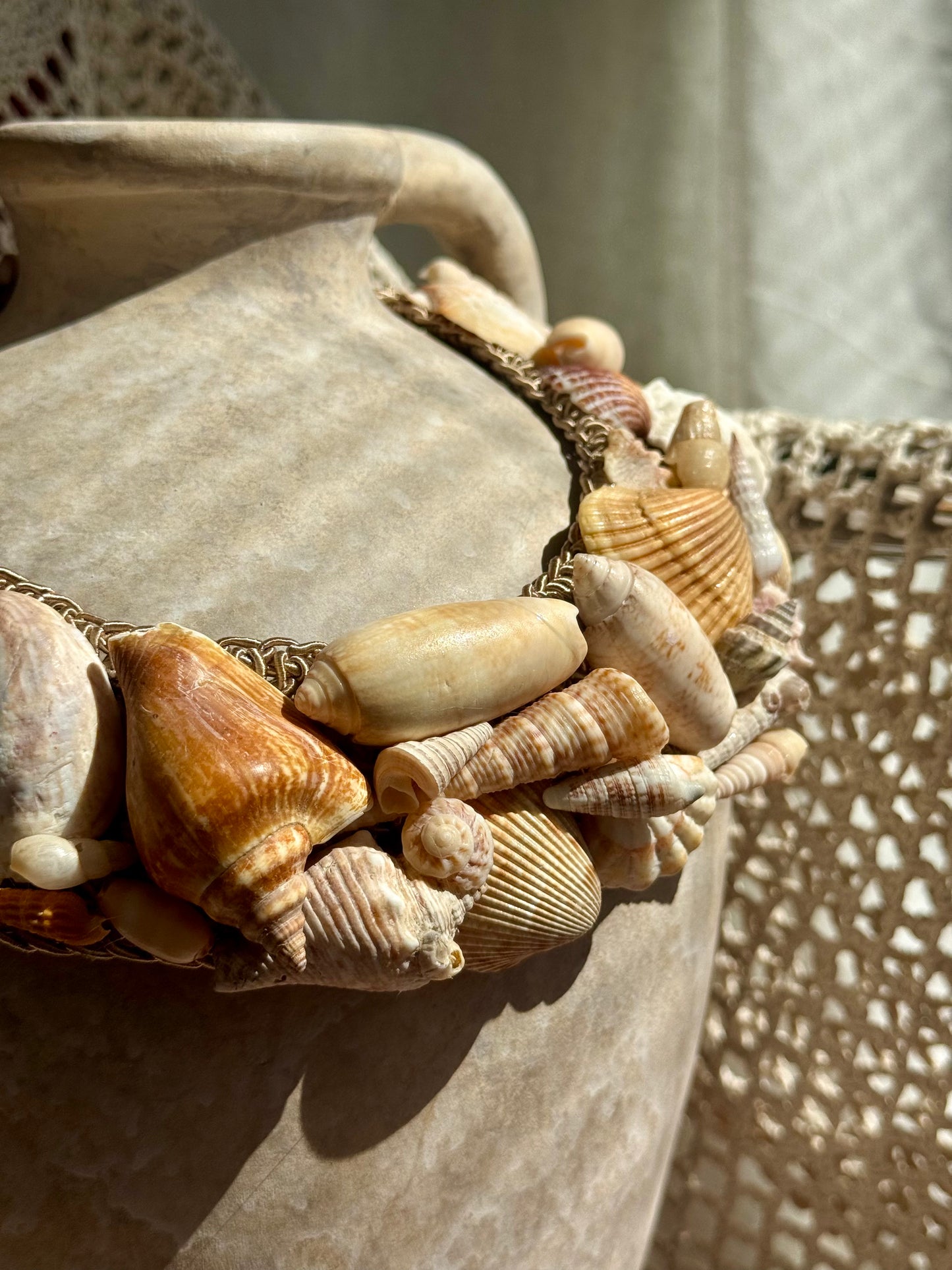 Dreamy daze shell choker