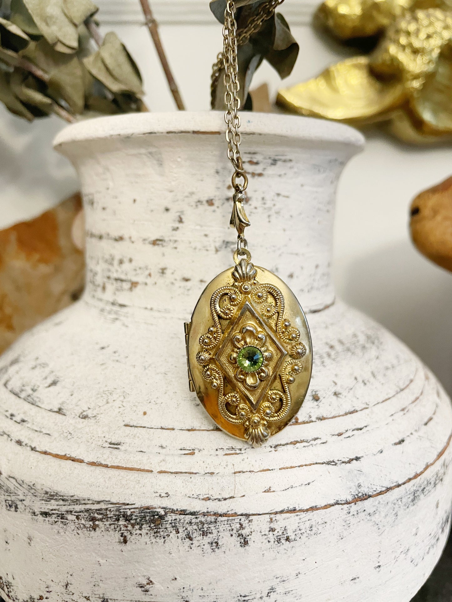 Vintage 1970’s locket