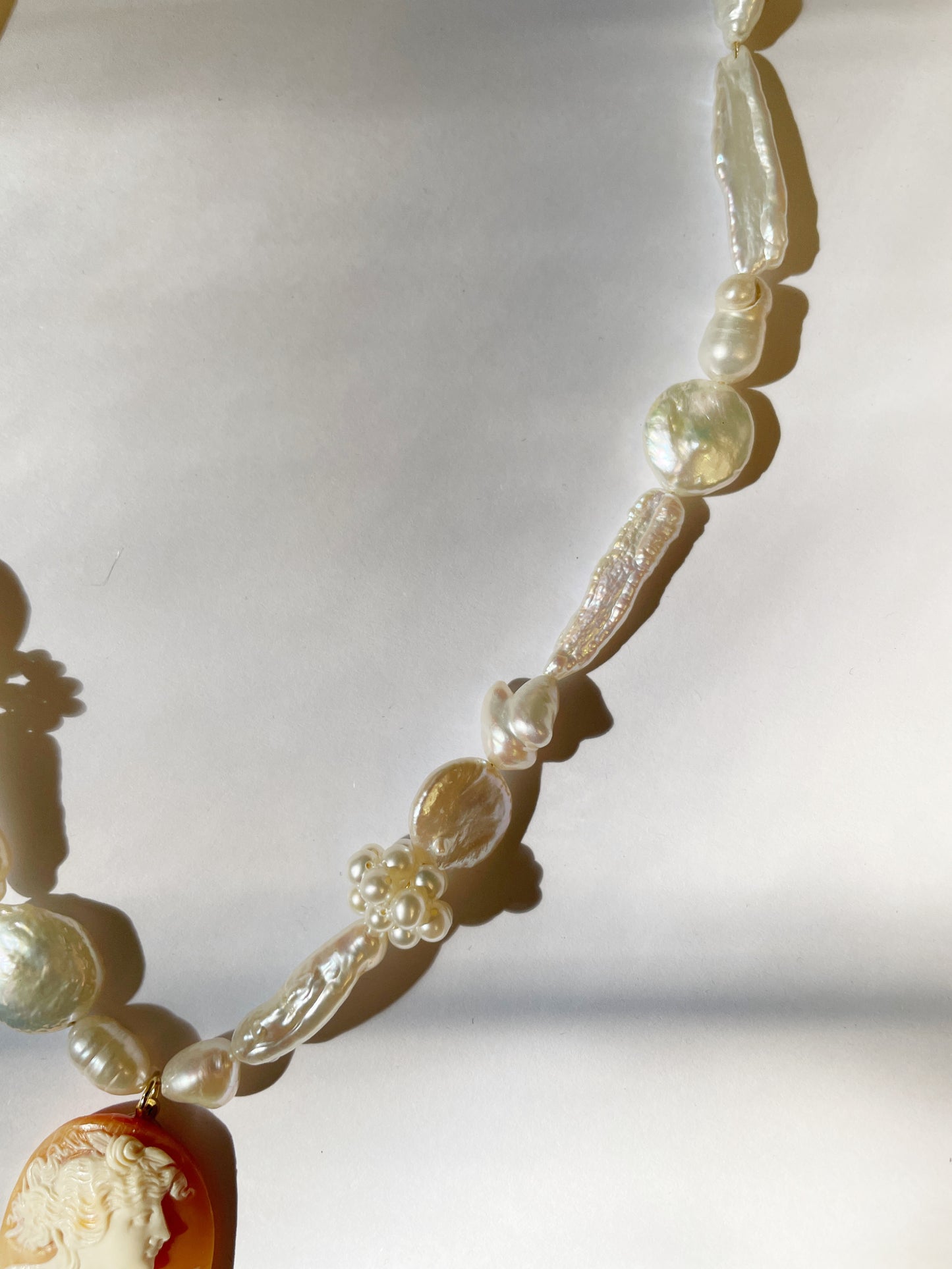 Ethereal cameo 2.0 pearl necklace