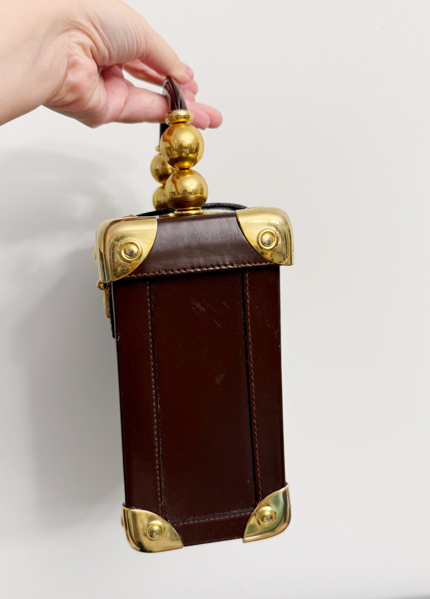 ALL HANDS IN leather purse