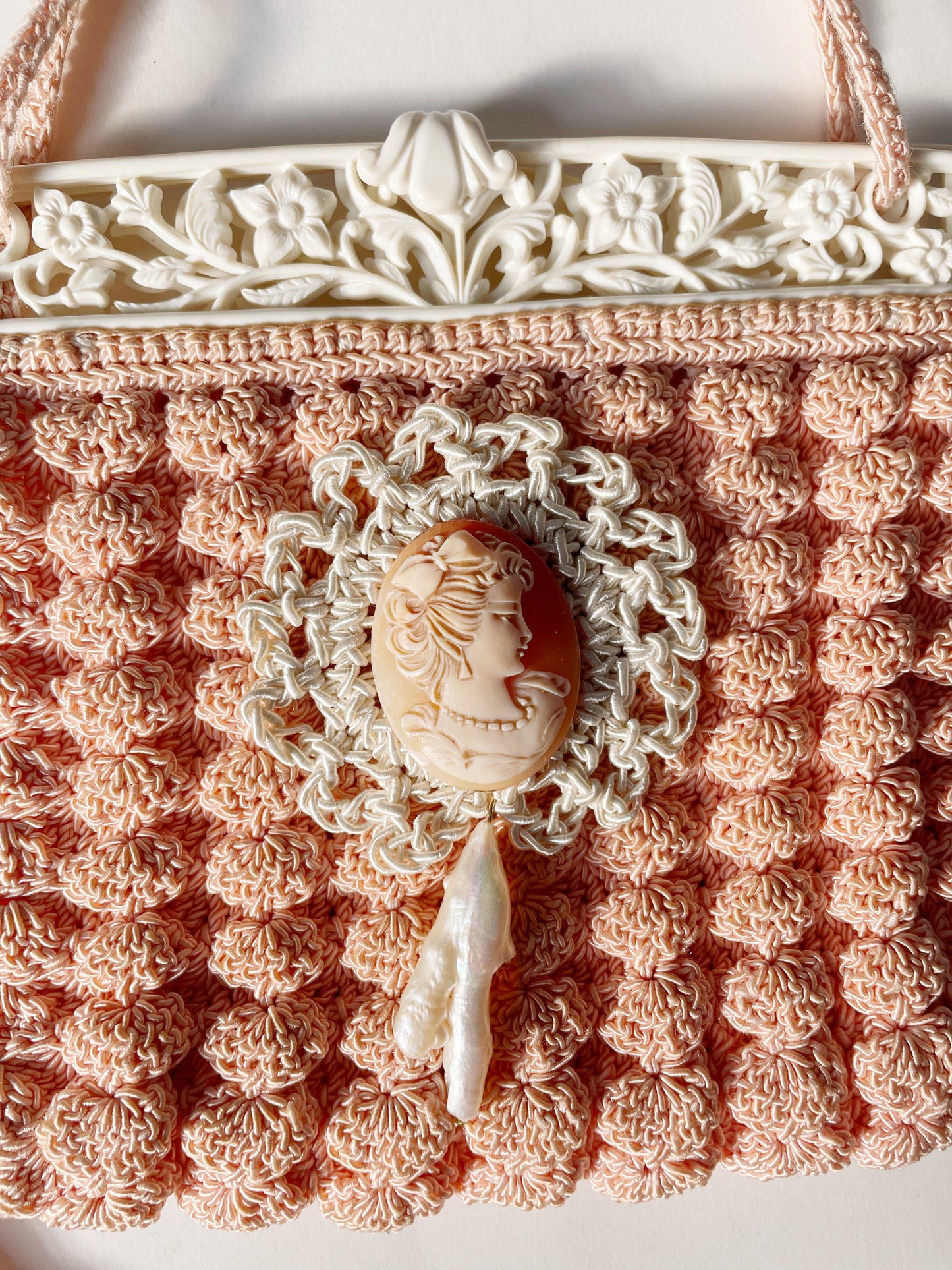 Cameo pearl crochet purse