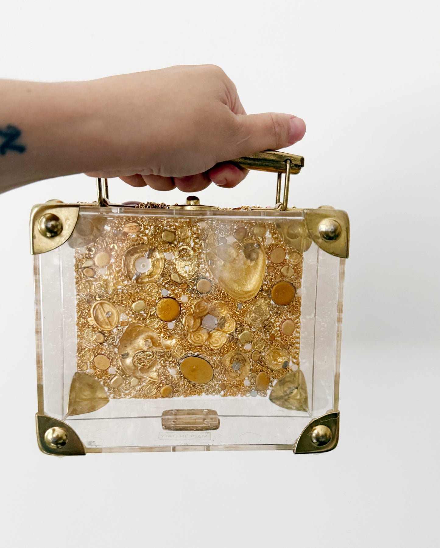 Hidden treasure purse