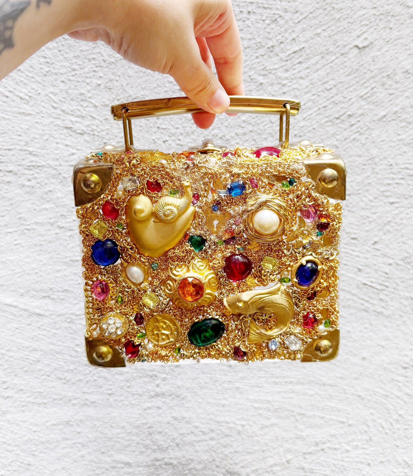 Hidden treasure purse